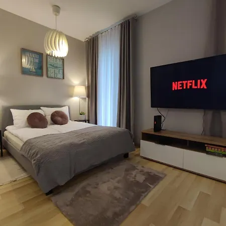 Marina Apartment - Przy Jeziorze, Taras, Tv55